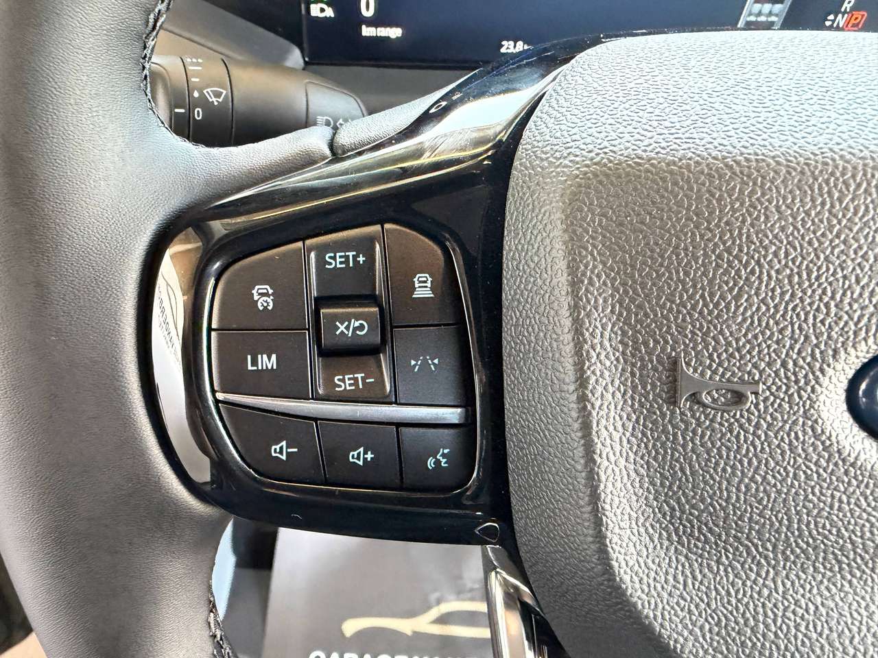 Ford Transit Custom MULTI-USE L2 SPORT PHEV 5 ZIT NIEUW OKM 45400+BTW — foto 17 van 21