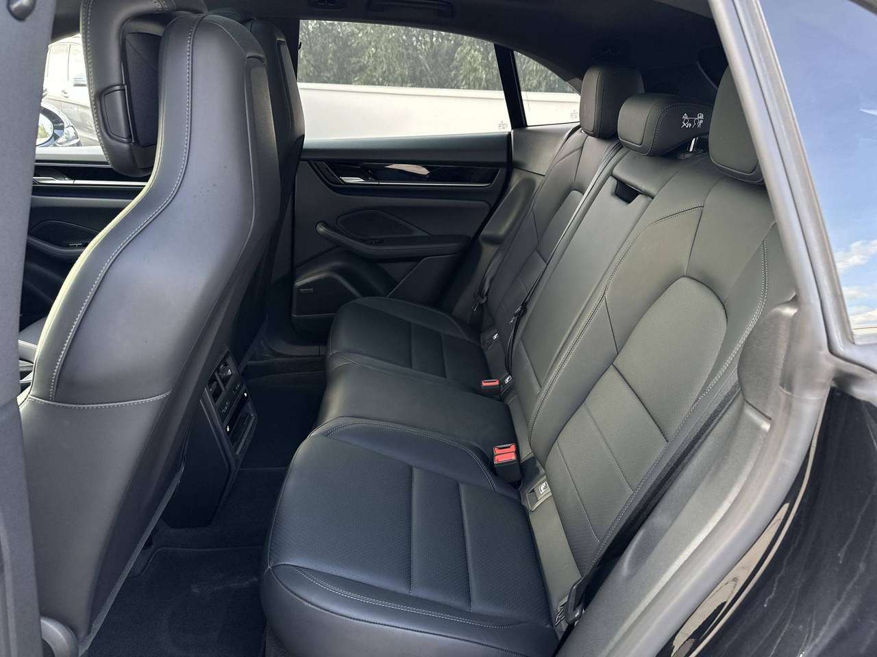 Porsche Macan 4 ELECTRIC catalogusprijs 118.504€ euro full full option!!! — foto 15 van 19