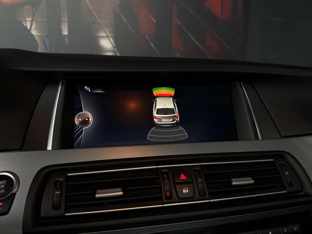 BMW 520 Touring 520 dXA M Sport Pakket XDRIVE — foto 13 van 25