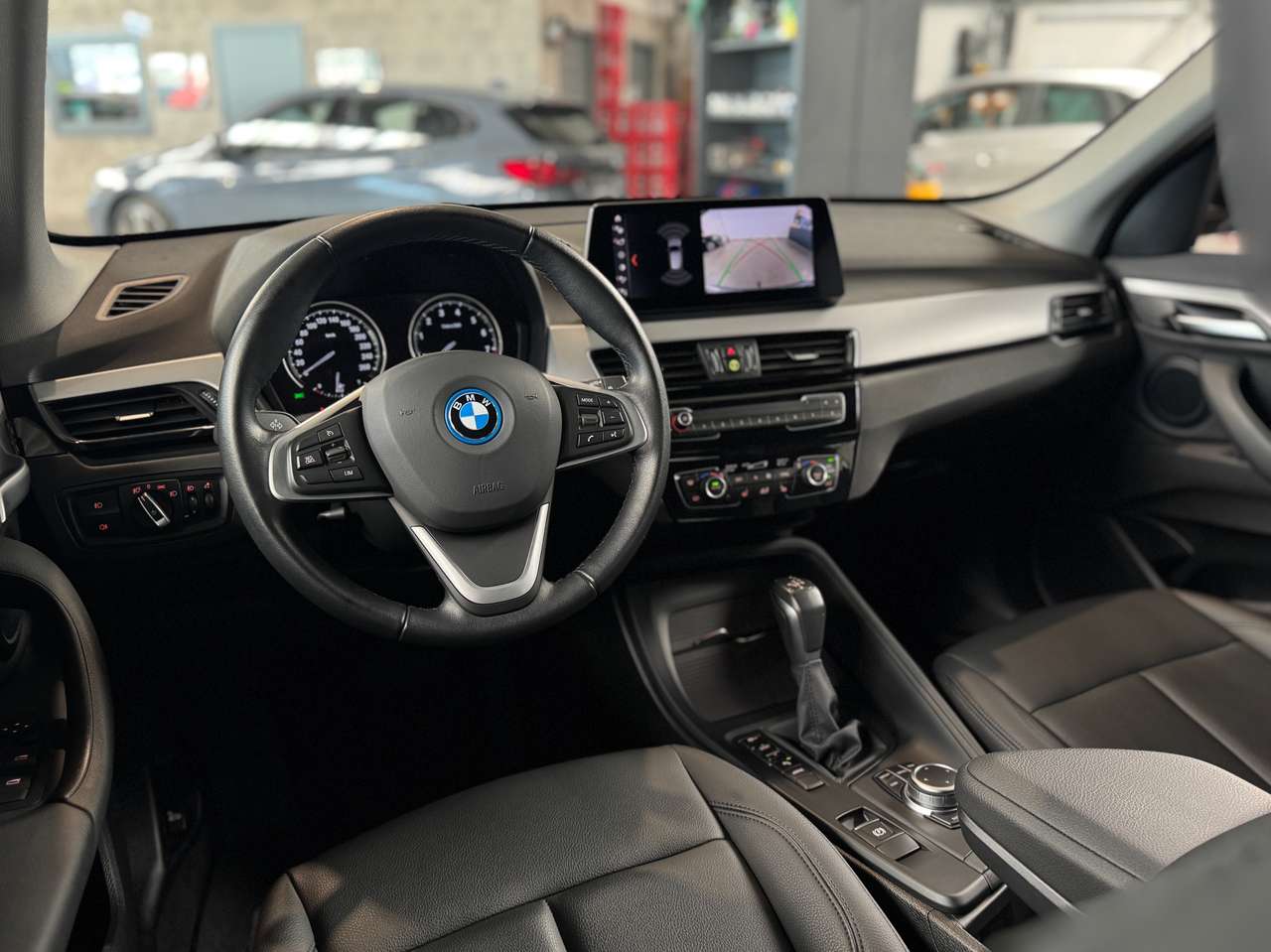 BMW X1 xDrive25e | Head-up Display | Cruise Control — foto 9 van 19