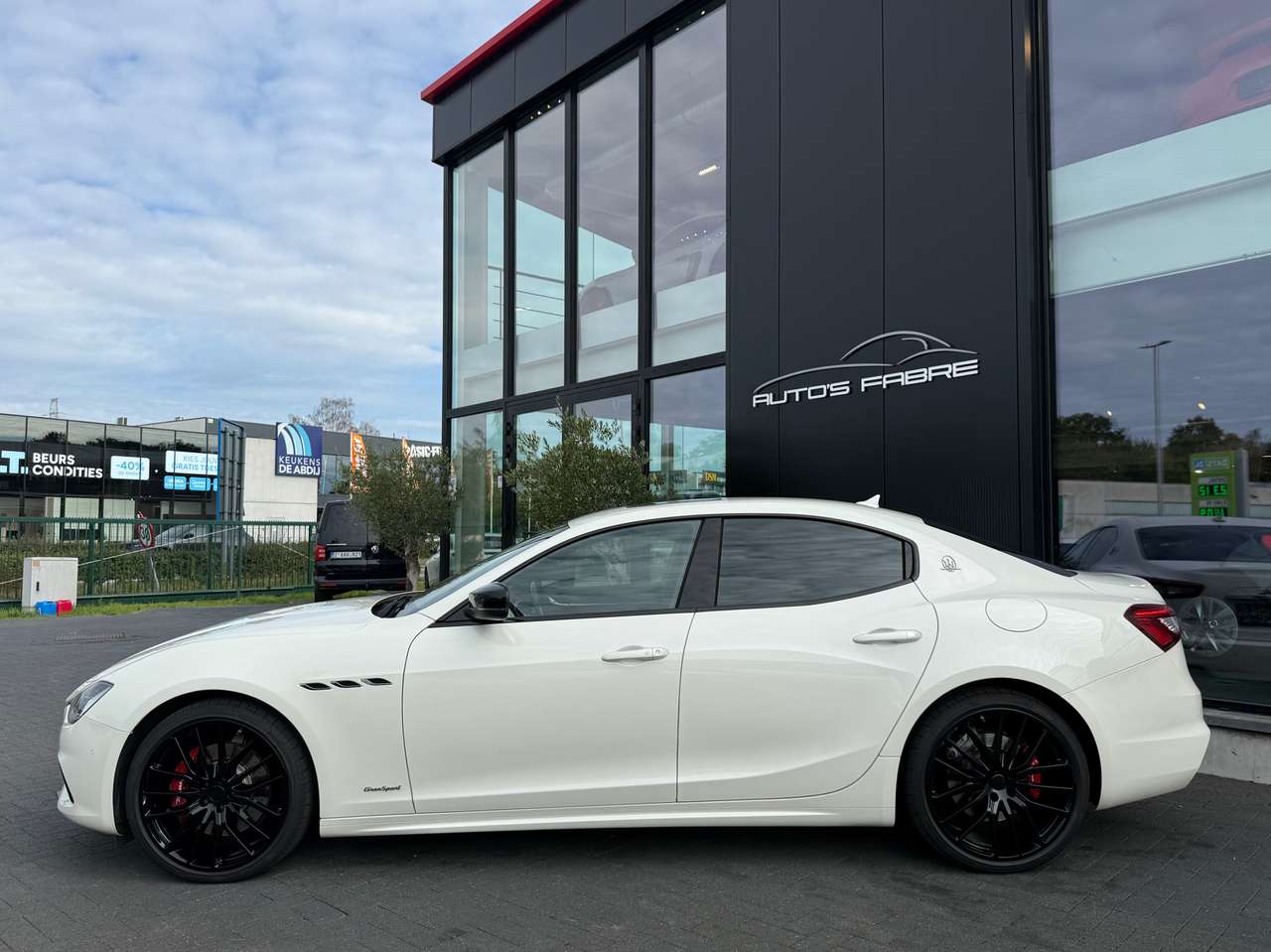 Maserati Ghibli 3.0 V6 BiTurbo GranSport Full option !! — foto 5 van 19