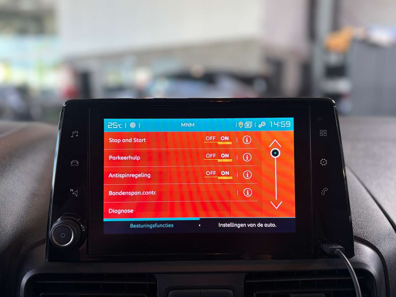 Citroen Berlingo 1.2 PureTech M Light Control S/S — foto 16 van 18