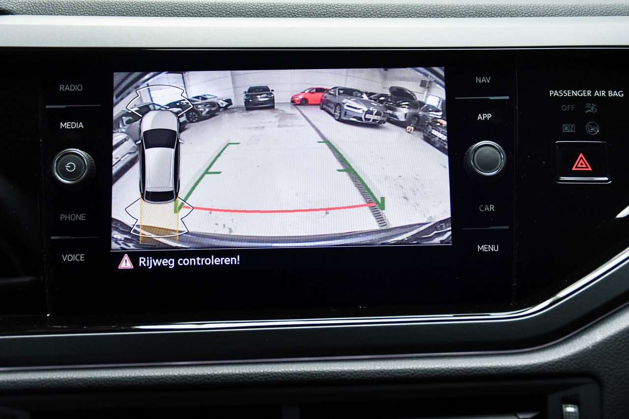 Volkswagen Taigo Taigo 1.0 TSI R-Line OPF DSG R-Line - NAVI SMARTLINK / CAMERA / ACC — foto 10 van 20