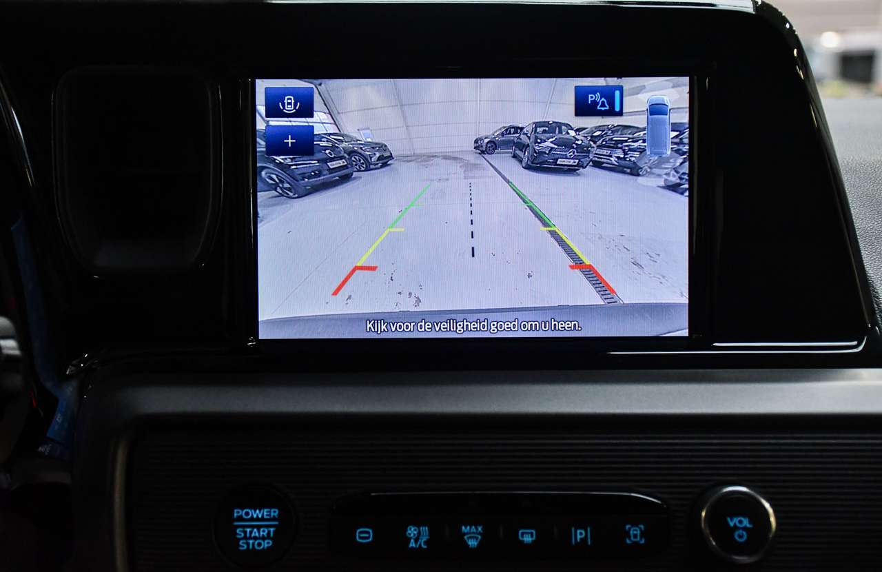 Ford Tourneo Courier Titanium 5pl - NAVI SMARTLINK / CAMERA / PDC / CC — foto 11 van 17
