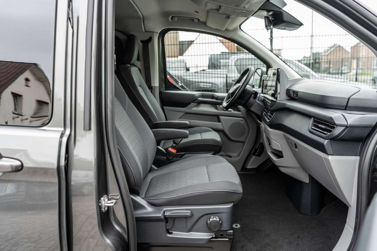 Ford Transit Custom 2.0TDCi Limited L2 5pl. - 5j Warranty - 40.400ex — foto 14 van 16