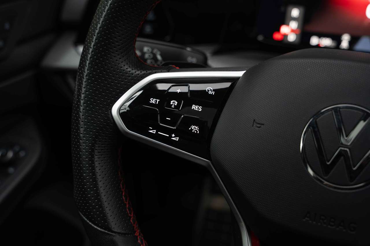 Volkswagen Golf GTI Clubsport PANO/AKRA/IQLIGHTS/19"/ACC/CAMERA/CARPLAY — foto 14 van 25