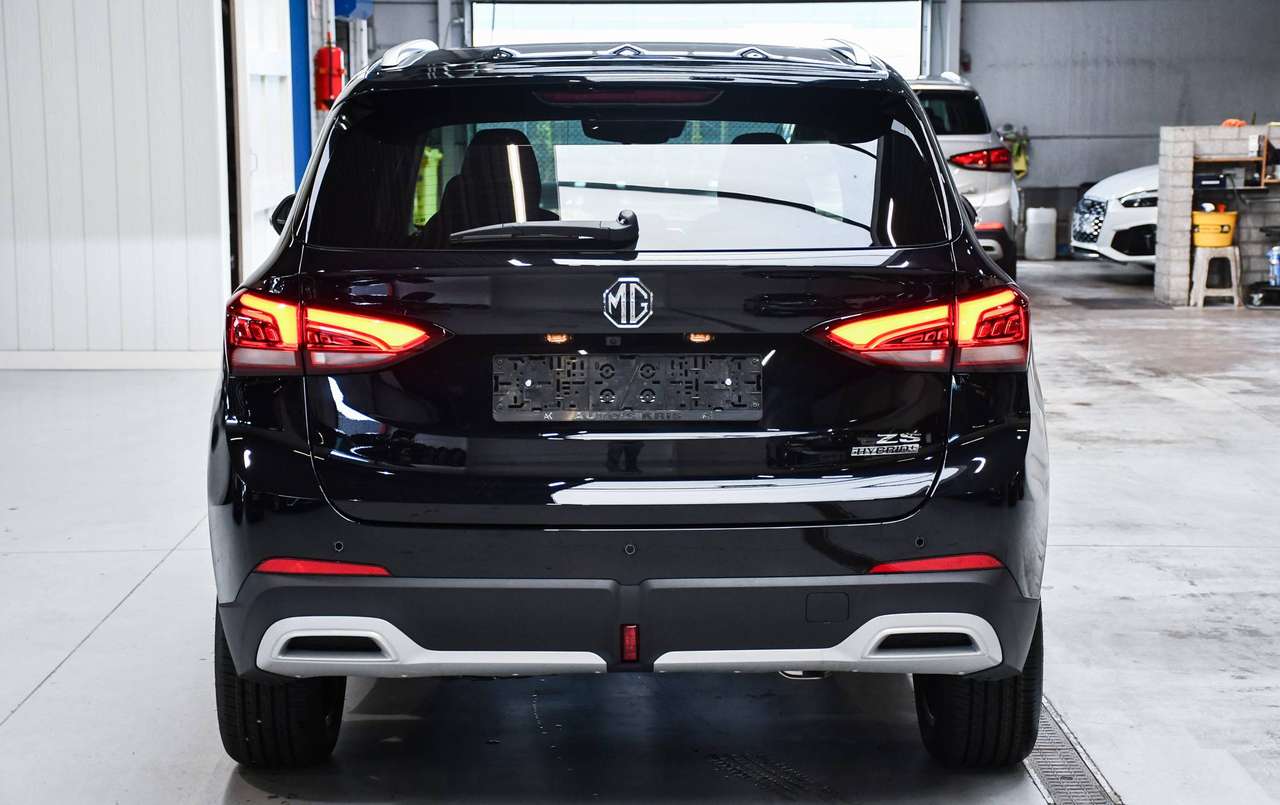 MG ZS ZS 1.5i HEV Hybride+ Luxury - OPEN PANO-DAK / LEDER / NAVIGATIE / CAMERA / ACC / SMARTLINK / BLIS — foto 5 van 23