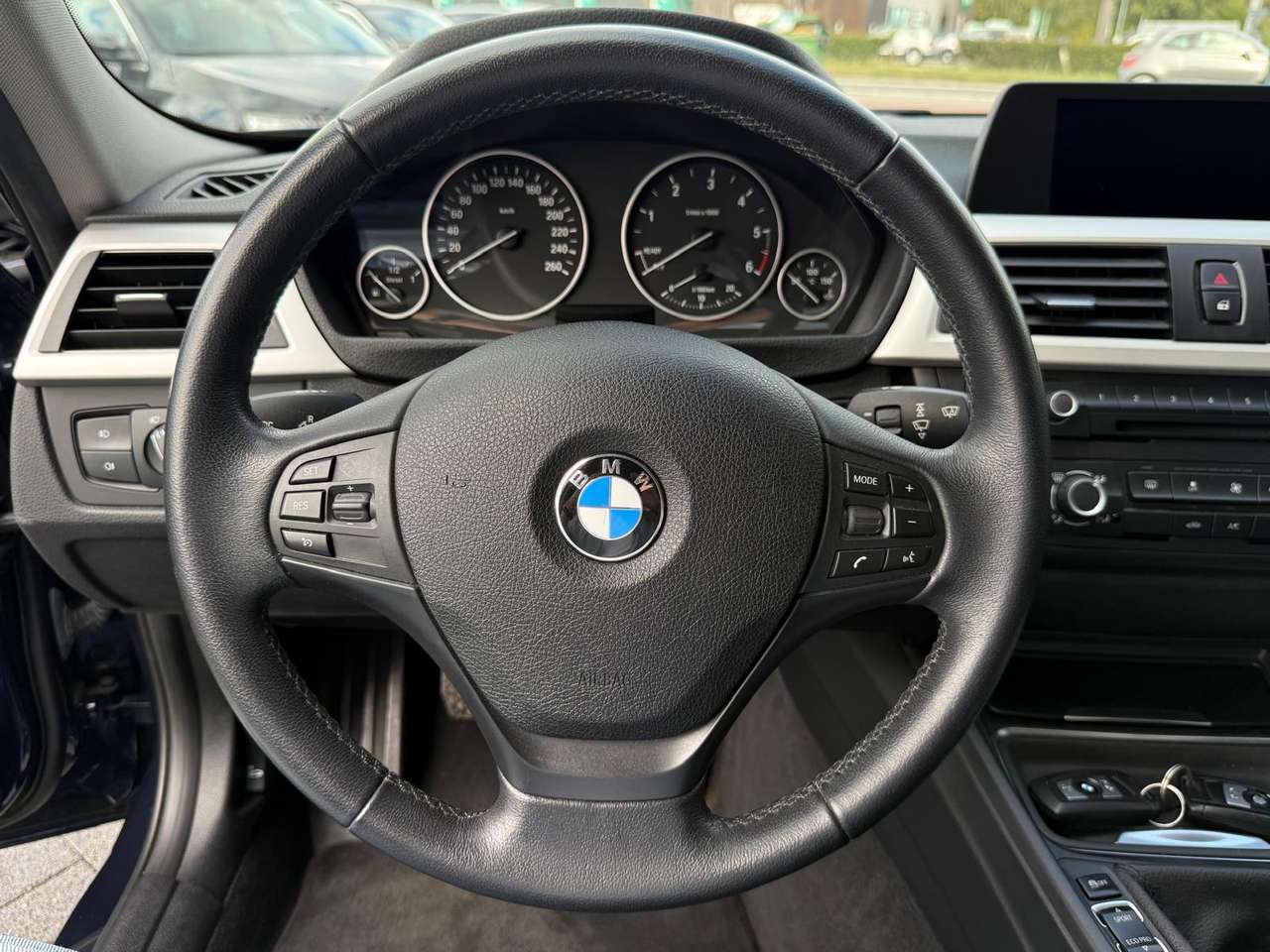 BMW 316 d  GPS  1 er prop 109000km Carpass !! — foto 8 van 18