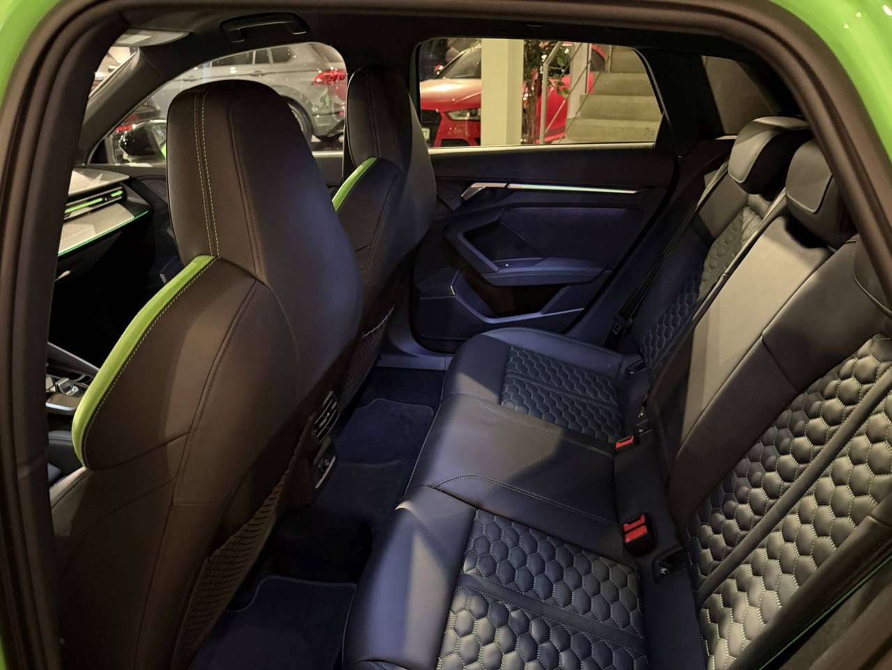Audi RS3 SPORTBACK * KYALAMI GROEN * AUDI EXCLUSIVE *  DCC * LED * KEY LESS GO * LEDER PACK PLUS  * NAVI * ACC *B&O * MATRIX * — foto 11 van 25