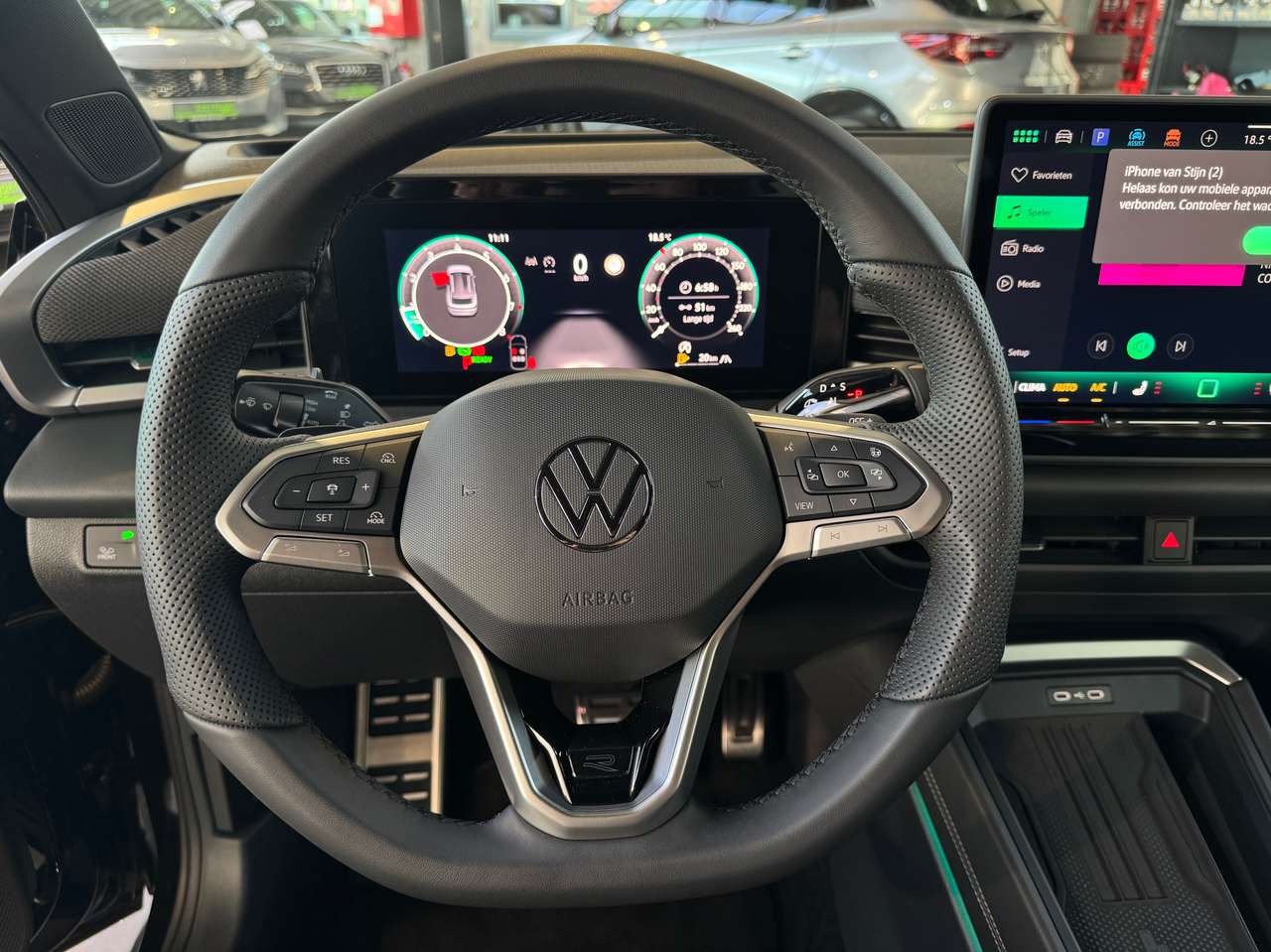 Volkswagen T-Roc 1.5 eTSI mHEV DSG R-Line 'Nieuw model' — foto 19 van 21