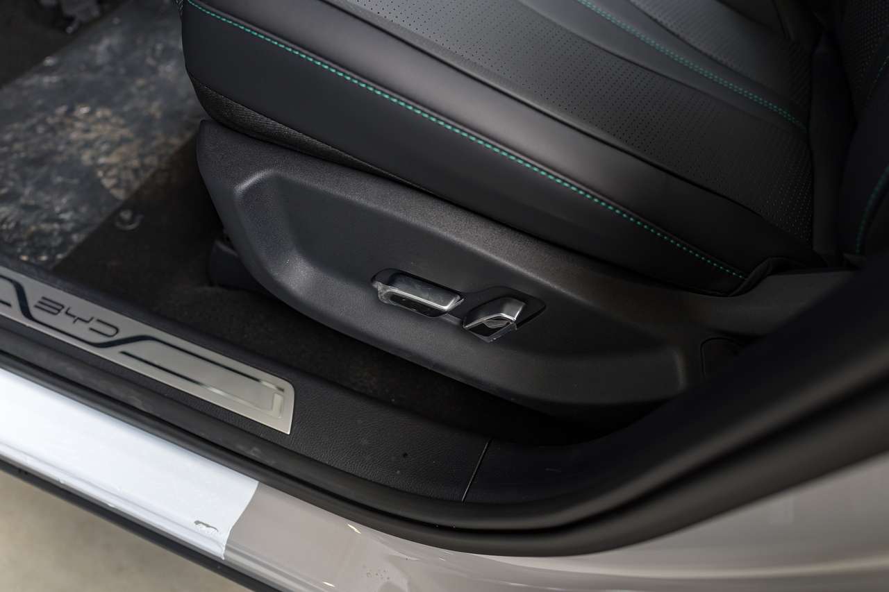 BYD Seal U ONMIDDELIJK LEVERBAAR!|BYD Seal U BOOST | BOUNDLESS GREY | pHEV | PANO | ACC | LA | 360° | — foto 24 van 25