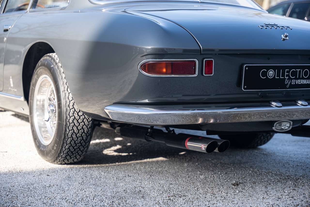 Ferrari 330 GT 2+2 - One of the best available - Extensive history - Mechanically restored — foto 18 van 25