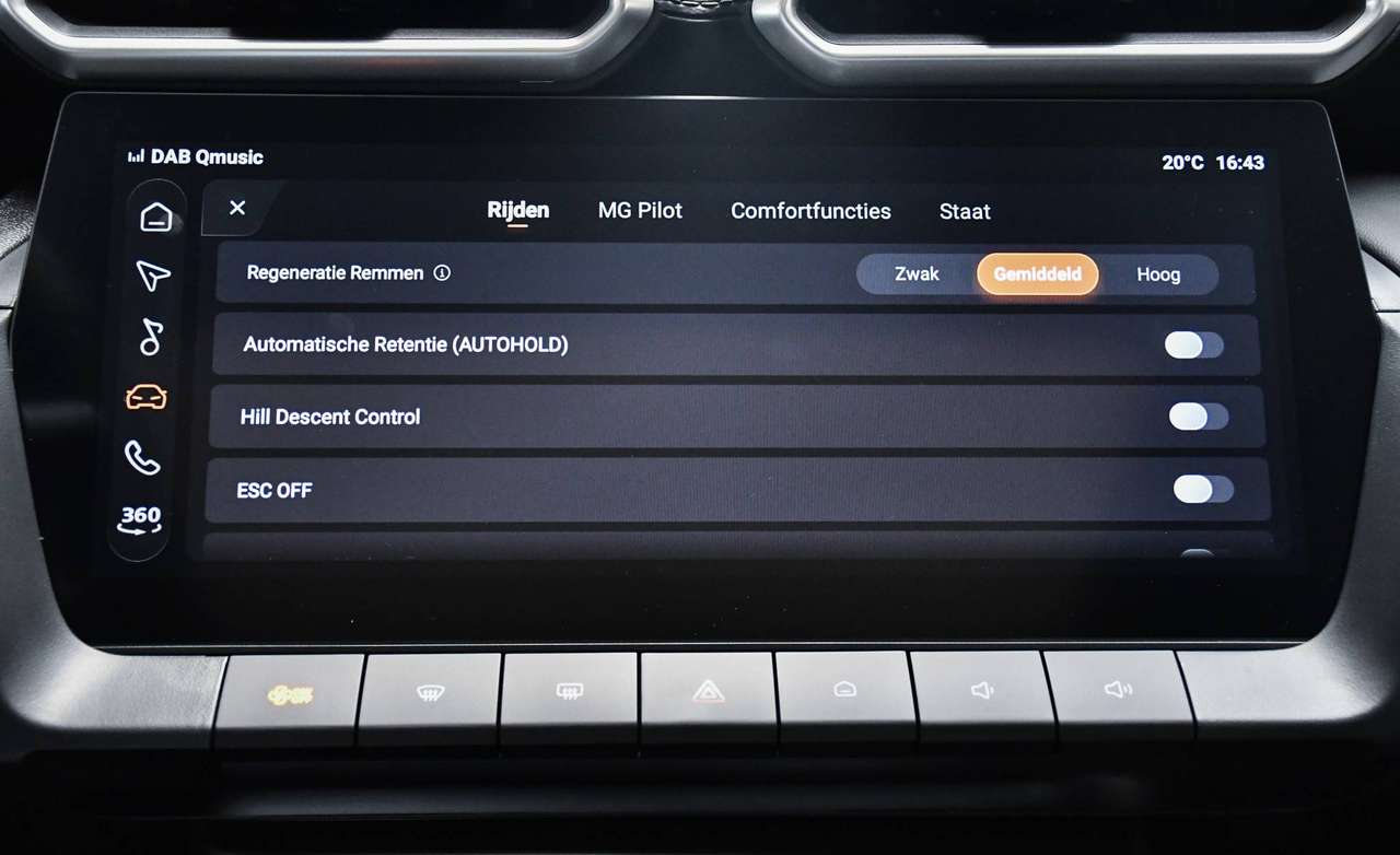 MG ZS ZS 1.5i HEV Hybride+ Luxury - OPEN PANO-DAK / LEDER / NAVIGATIE / CAMERA / ACC / SMARTLINK / BLIS — foto 13 van 23