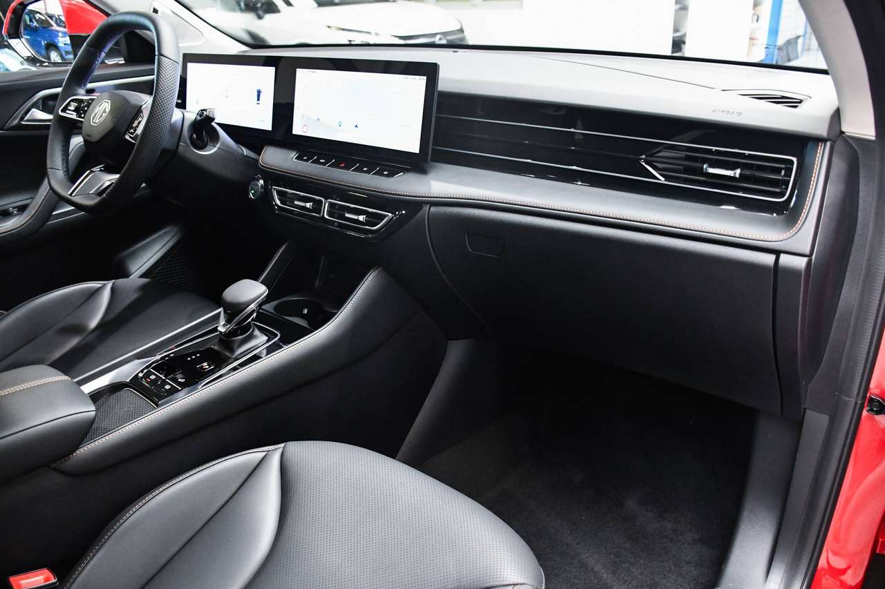 MG HS HS Hybrid  1.5 Turbo Luxury - NAVIGATIE / 360 CAMERA / SMARTLINK / ACC / BLIS — foto 7 van 24