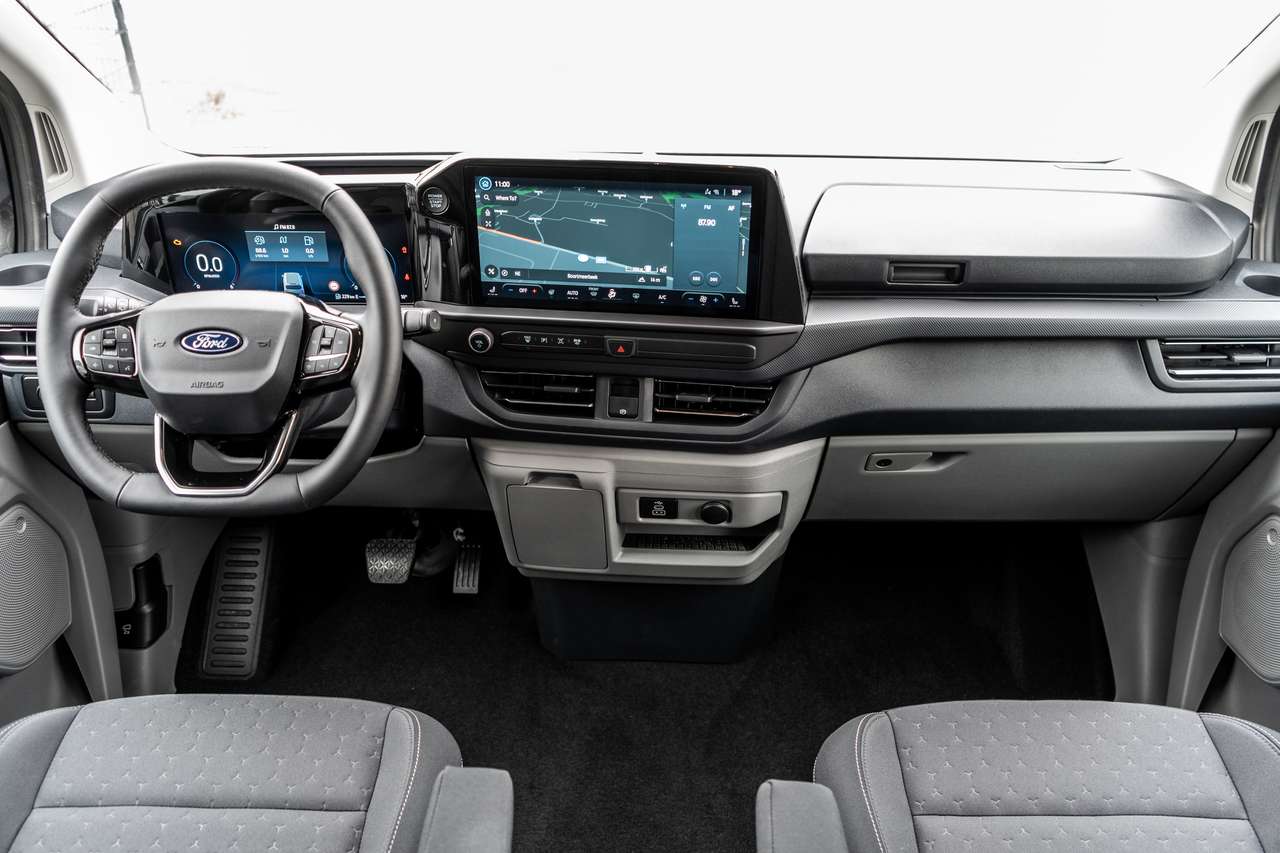 Ford Transit Custom 2.0TDCi Limited L2 5pl. - 5j Warranty - 40.400ex — foto 9 van 16