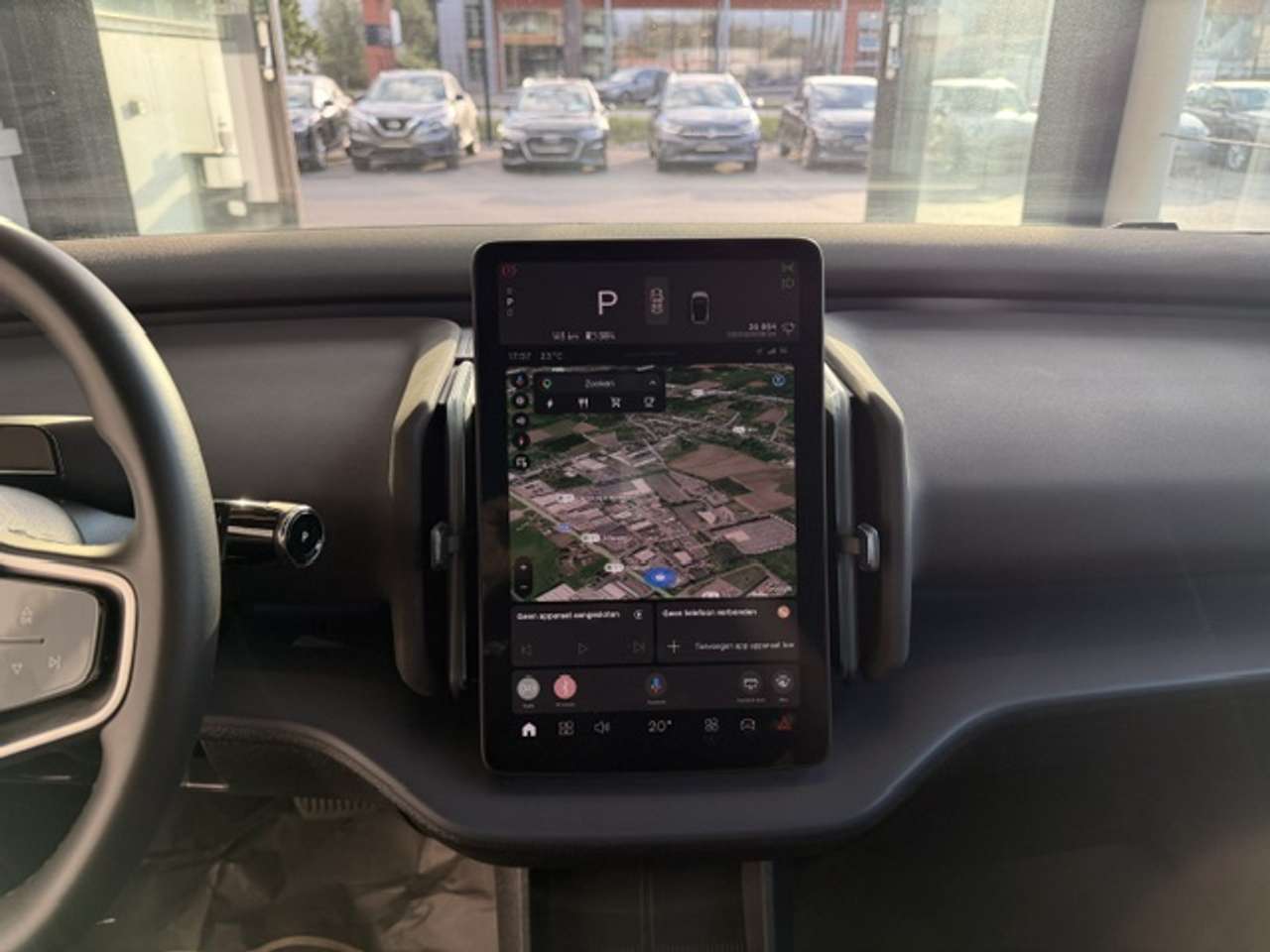 Volvo EX30 PLUS EXTENDED RANGE +TAL VAN OPTIES — foto 15 van 20