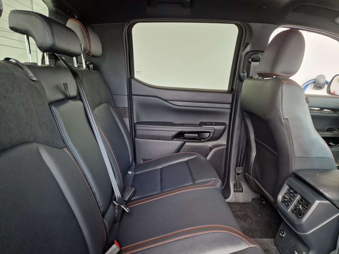 Ford Ranger WILDTRAK PLUG-IN HYBRID NIEUW OKM 48700+BTW — foto 5 van 13