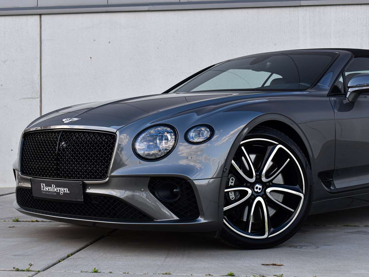 Bentley Continental GTC 4.0 V8 Mulliner - Blackline - NP: €309.996,- — foto 5 van 25