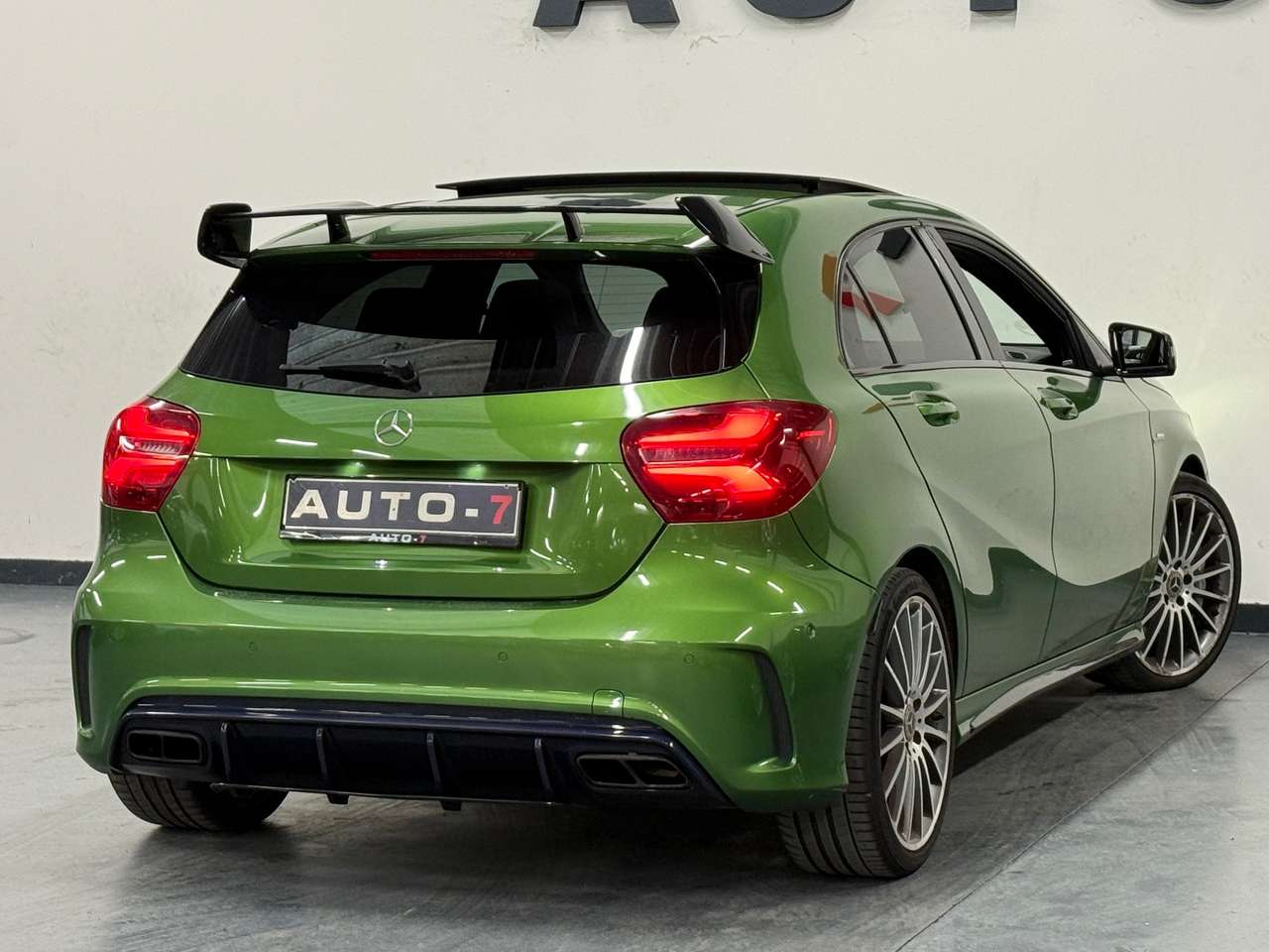 Mercedes-Benz A 45 AMG 4-Matic Face-lift Performance 2017 — foto 7 van 23