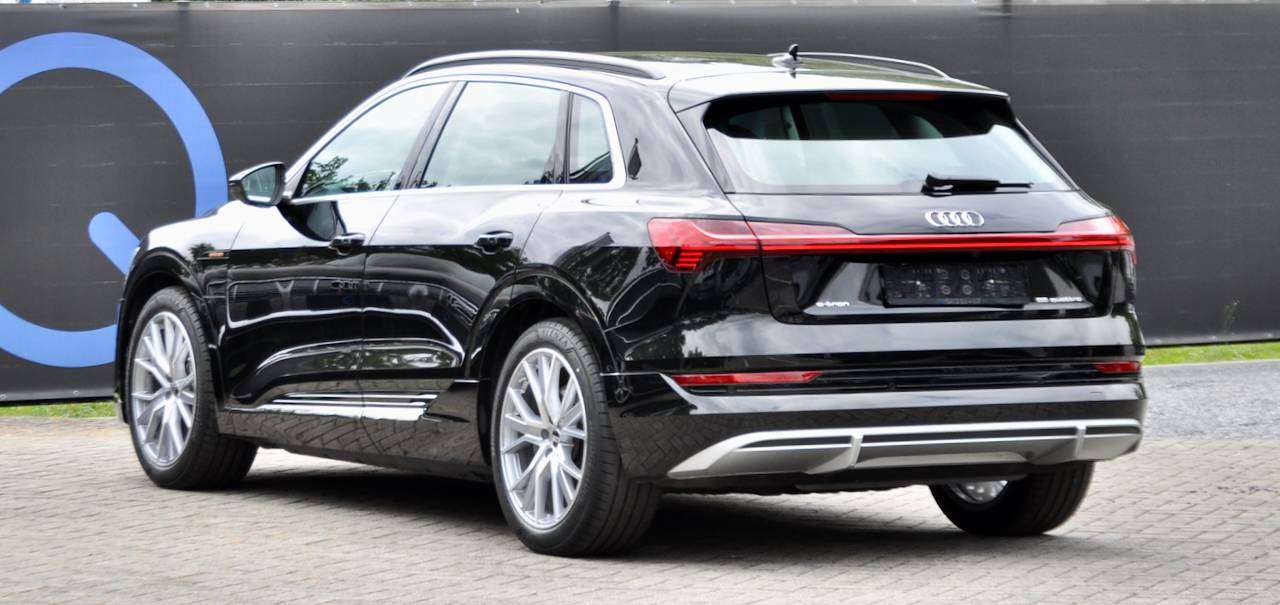Audi e-tron 95 kWh 55 LEDER QUATTRO S-LINE CAMERA ELEKKOFFER KEYLESS — foto 3 van 14