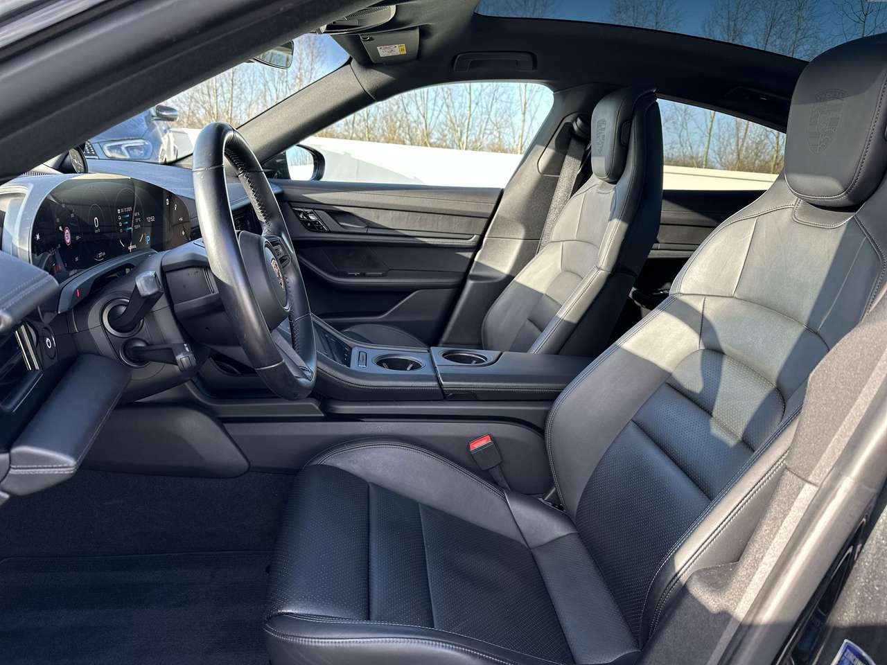 Porsche Taycan 4S Luchtvering Pan. Dak Pass. Display full option! — foto 11 van 19