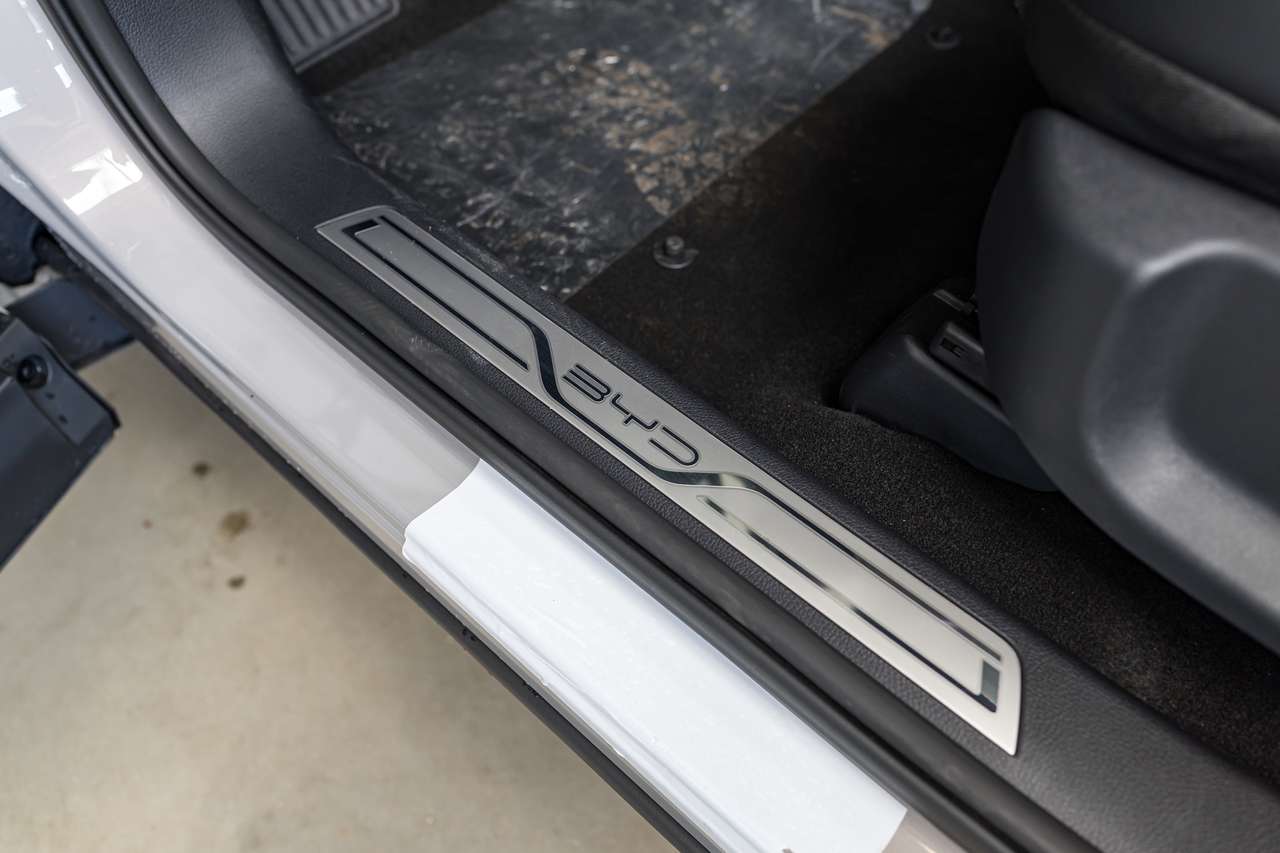 BYD Seal U ONMIDDELIJK LEVERBAAR!|BYD Seal U BOOST | BOUNDLESS GREY | pHEV | PANO | ACC | LA | 360° | — foto 23 van 25