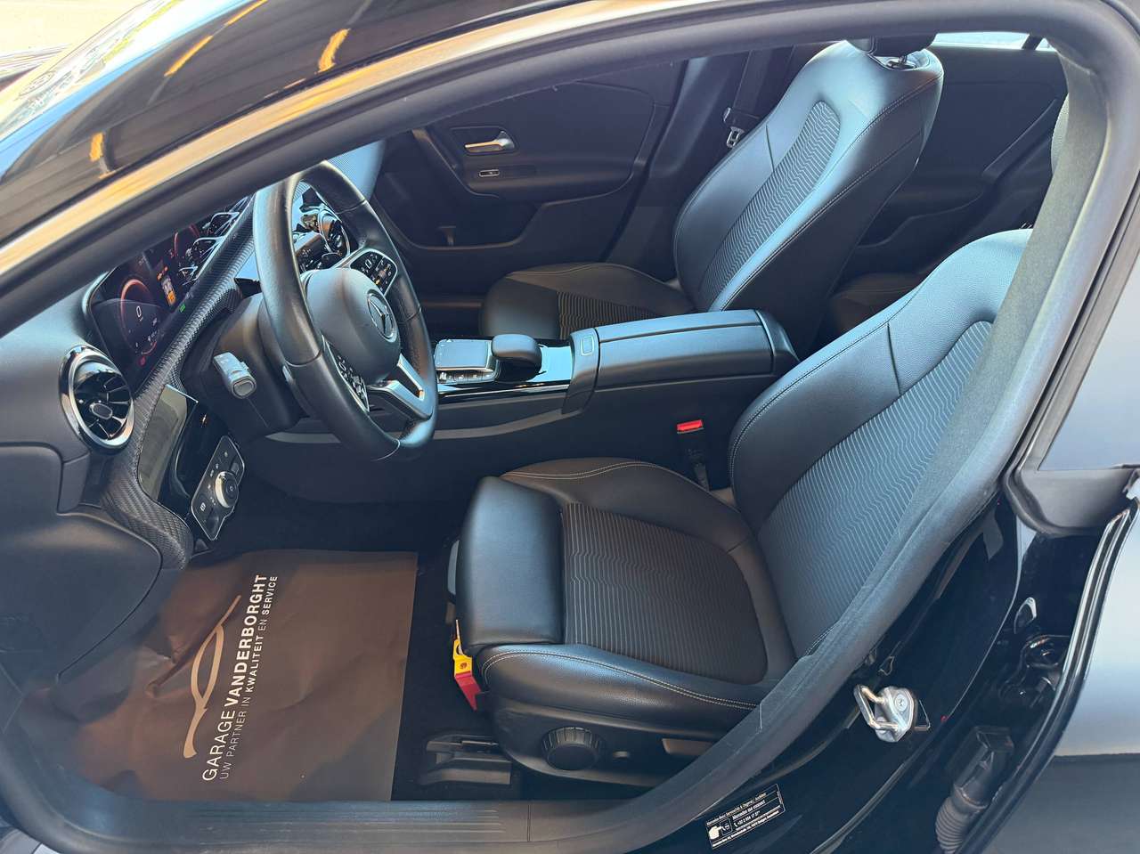 Mercedes-Benz CLA 250 250e SHOOTING BREAK PHEV AUTOMAAT — foto 12 van 25