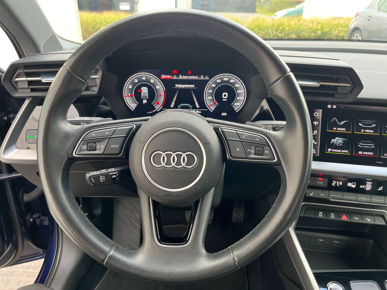 Audi A3 A3 Sportback MHEV 30 eTFSI Business Attraction S-Tronic /LEATHER / HEATED SEATS / LED / PDC / COCKPIT / CARPLAY /ACC PREP — foto 10 van 19