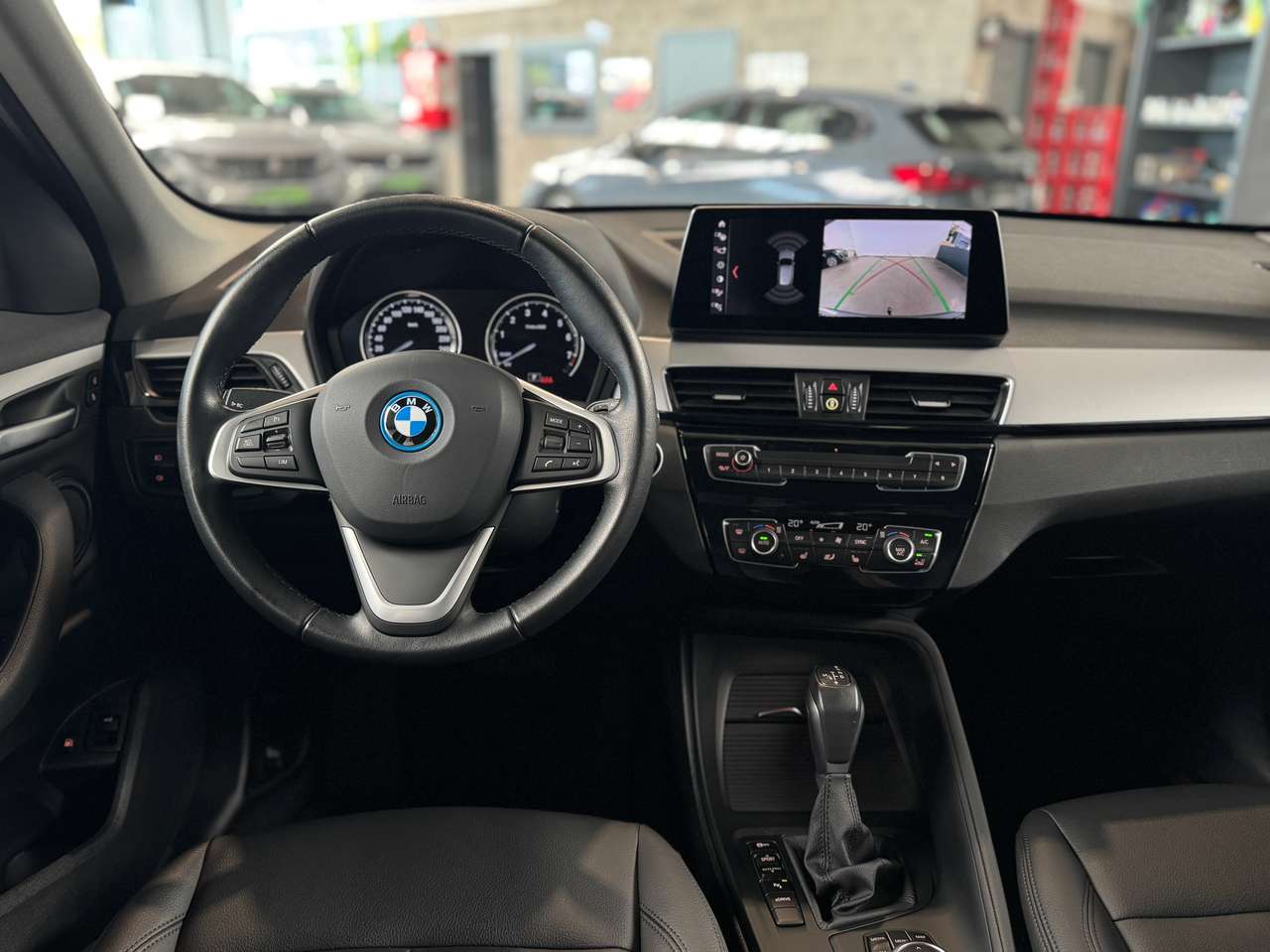 BMW X1 xDrive25e | Head-up Display | Cruise Control — foto 10 van 19