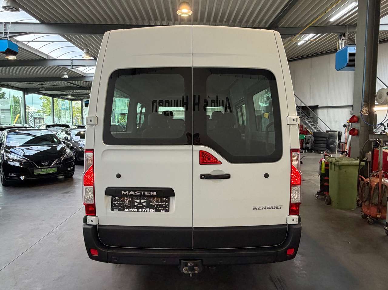 Renault Master 2.3 dCi 35 L2H2 met 9 plaatsen — foto 4 van 16