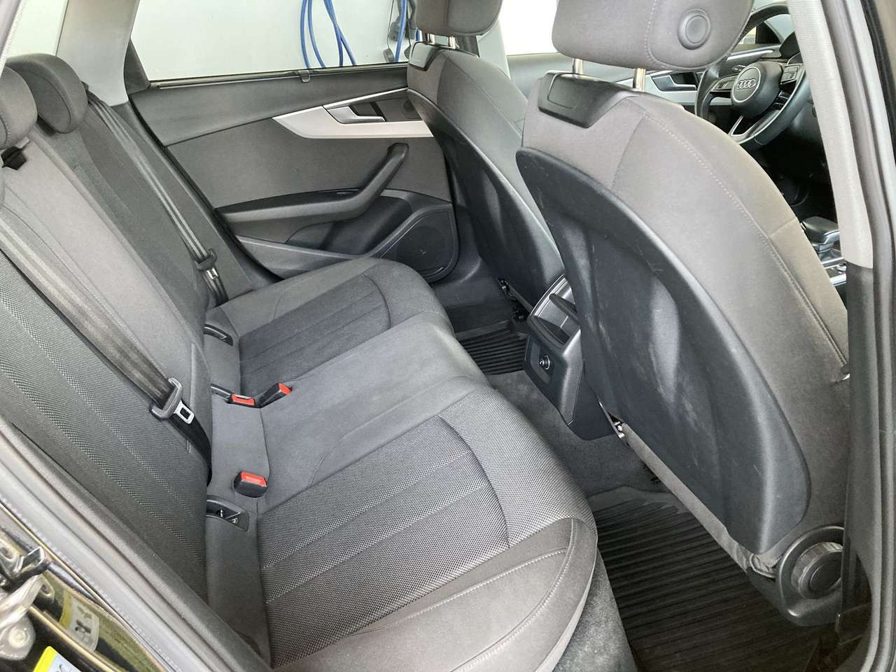 Audi A4 AVANT  35 TFSI MHEV AUTOMAAT 49000KM!!! — foto 7 van 20