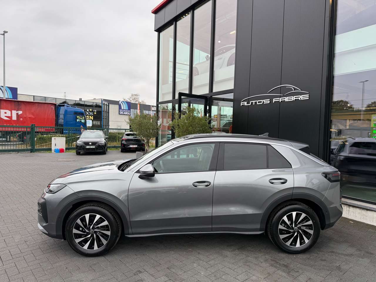Volkswagen T-Roc 1.5 eTSI mHEV  150 pk Hybride DSG Nieuw !! — foto 4 van 23