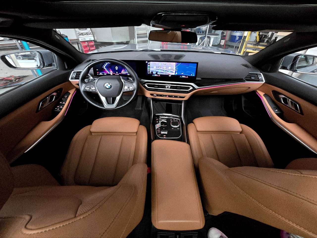 BMW 318 DA Sportline-Cognac Leder-Elec.Seats Memory-Widescreen-PanoramischDak-AdaptLed-Ambiance-ComfortAcces-Camera-Hifi enz.. — foto 19 van 25