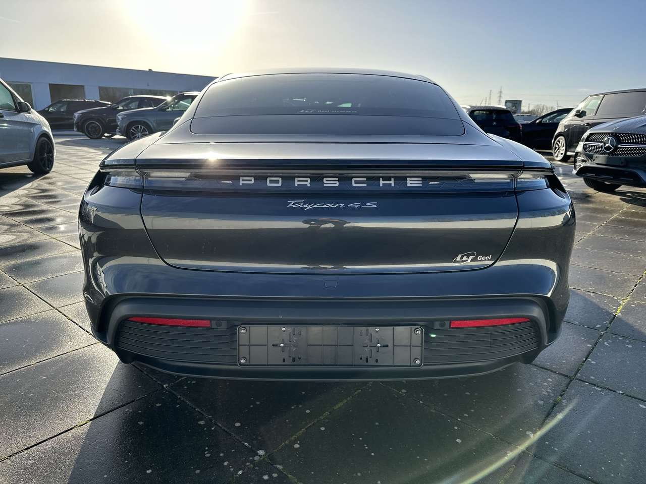 Porsche Taycan 4S Luchtvering Pan. Dak Pass. Display full option! — foto 6 van 19