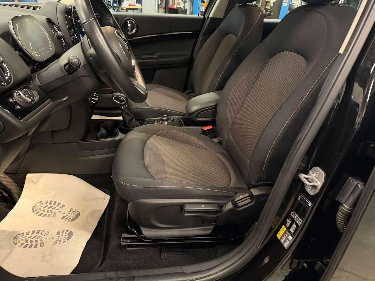 MINI Cooper SE Countryman Mini Countryman 1.5A PHEV Cooper SE ALL4 — foto 11 van 15