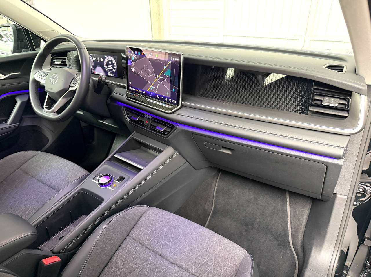 Volkswagen Tayron Tayron 1.5 eTSI ACT Life 7pl. DSG 360°CAM*TREKH*IQ LIGHT*TRAVEL ASS*BLIS*ACC*CARPLAY*DAB*NAVI*AC3ZONE — foto 12 van 25