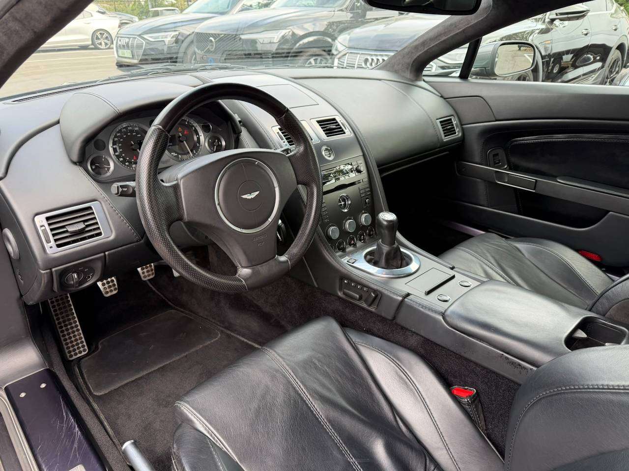 Aston Martin V8 Vantage 4.3i COMPLETE HISTORY — foto 4 van 12