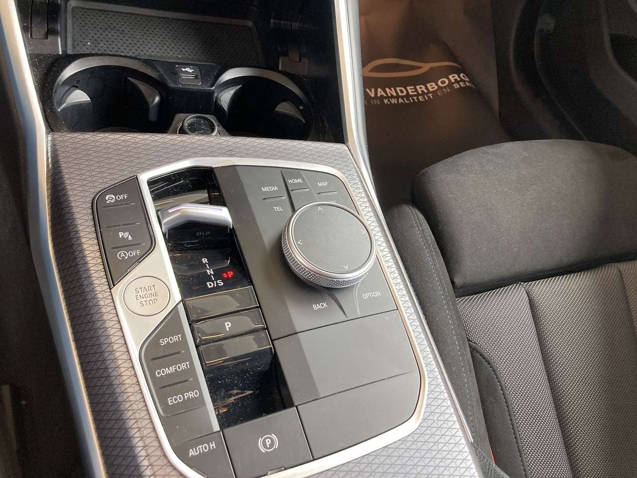 BMW 330 330I X-DRIVE  M-SPORT TOURING 245PK AWD AUTOMAAT — foto 13 van 18