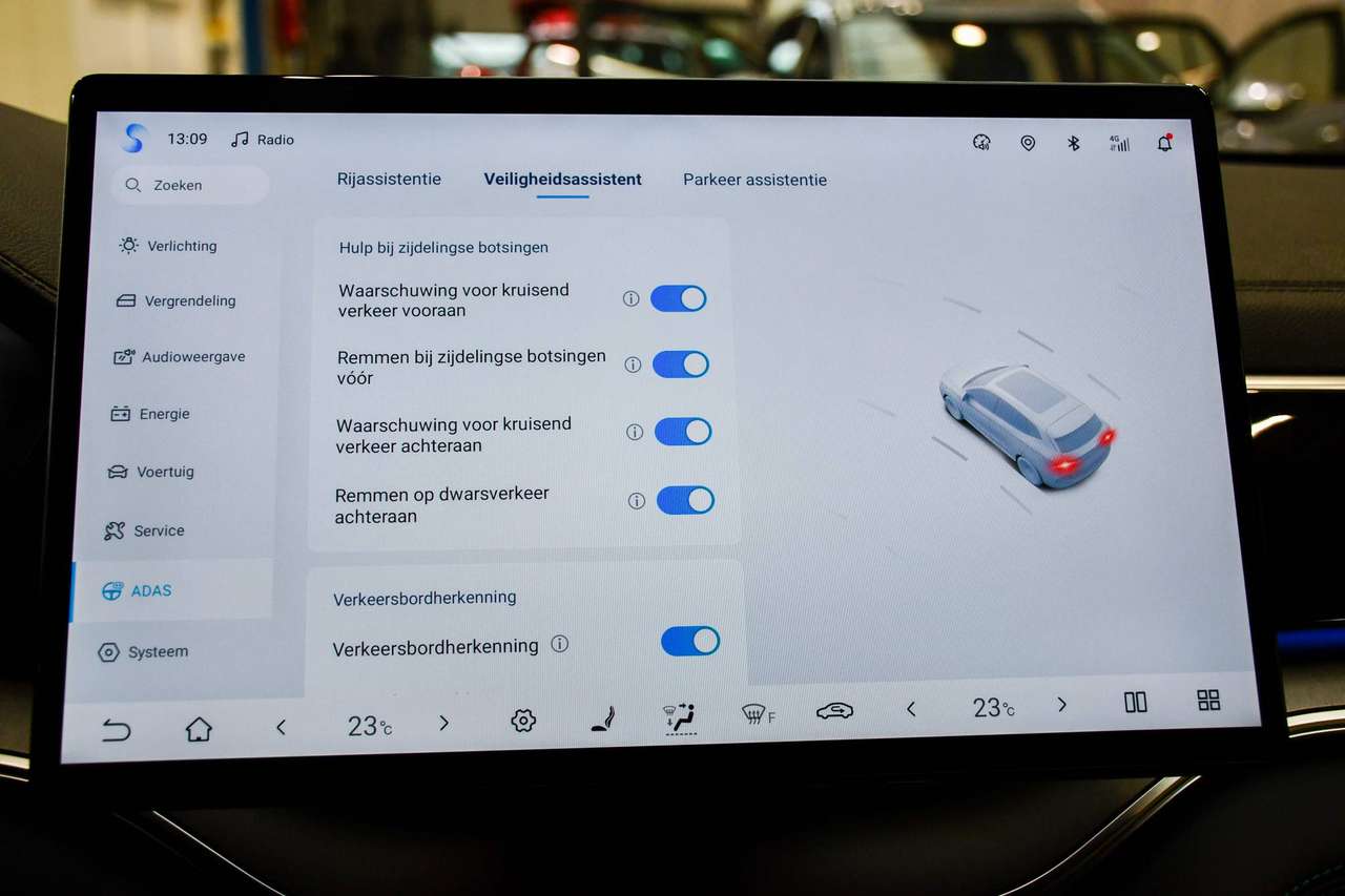 BYD Seal U DM-i Boost - NAVIGATIE / PANORAMISCH / SMARTLINK / ACC / BLIS / CAMERA / PDC — foto 19 van 25