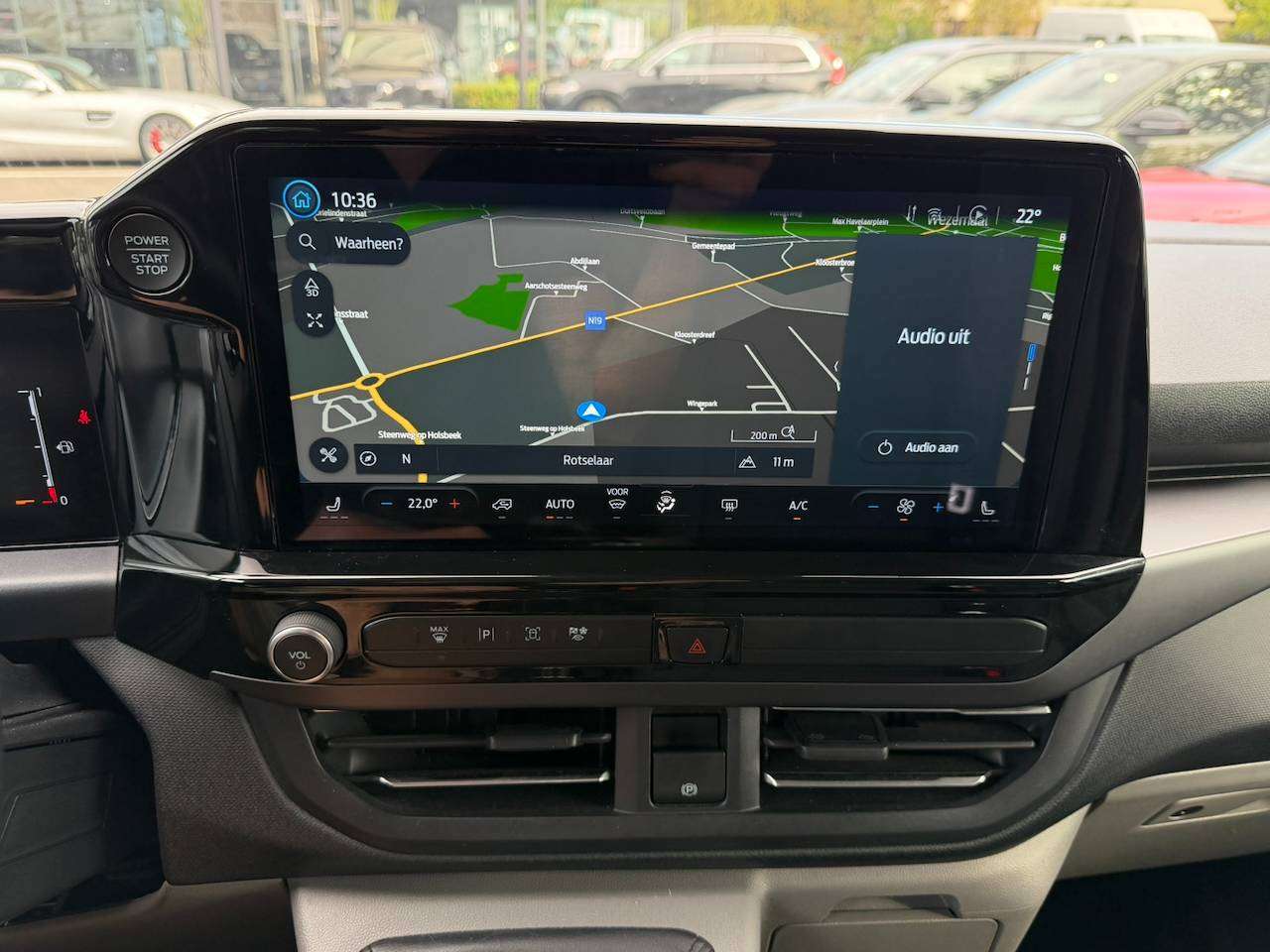 Ford Tourneo Custom TITANIUM 9PL CARPLAY CAMERA — foto 13 van 19