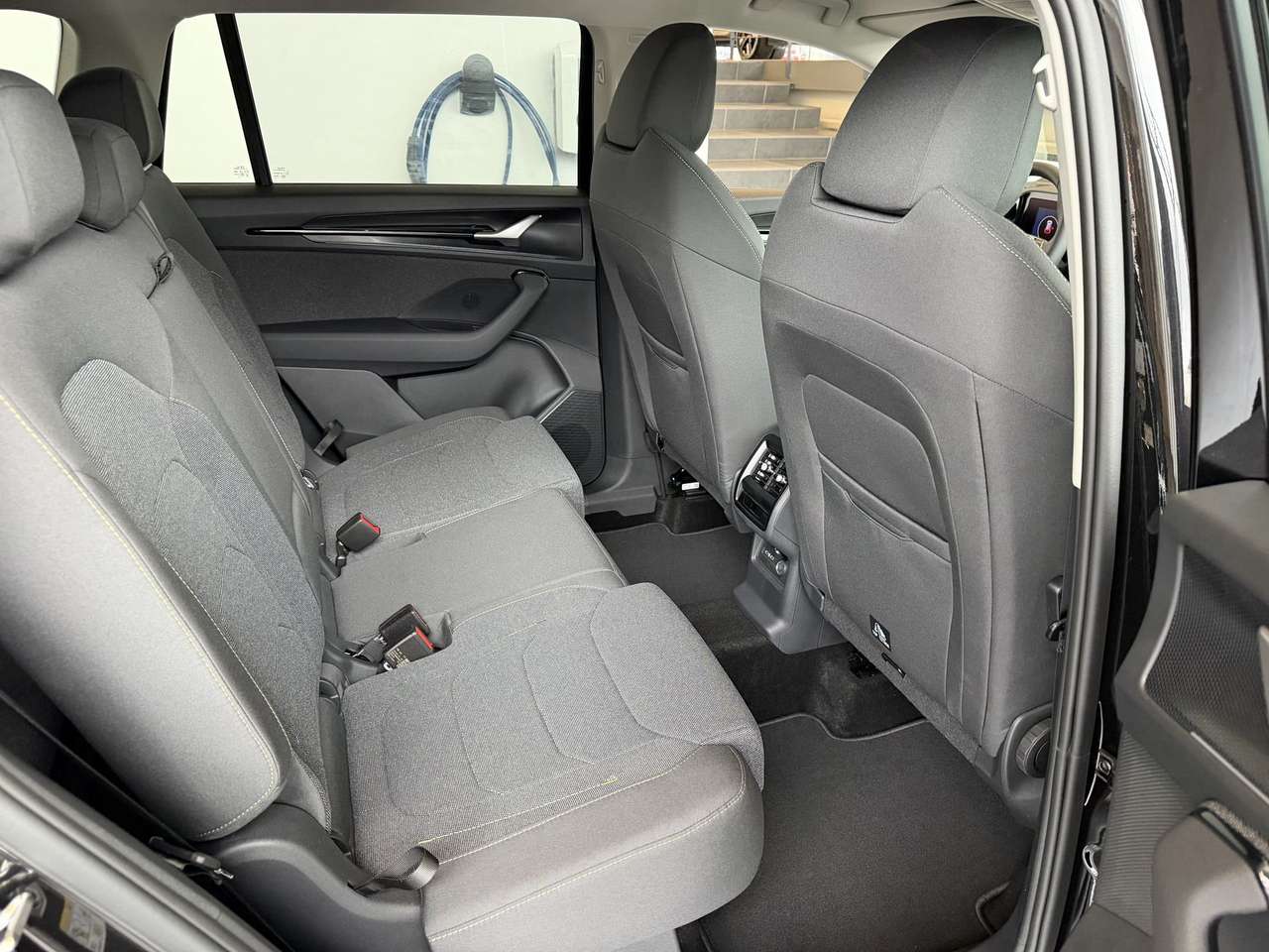 Skoda Kodiaq HYBRIDE BENZINE AUTOMAAT 7 ZIT NIEUW OKM!!!! — foto 7 van 25