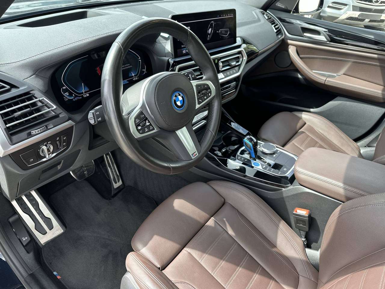 BMW iX3 iX3 80 kWh M-pakket Harman Kardon Driving Assist professional — foto 16 van 19