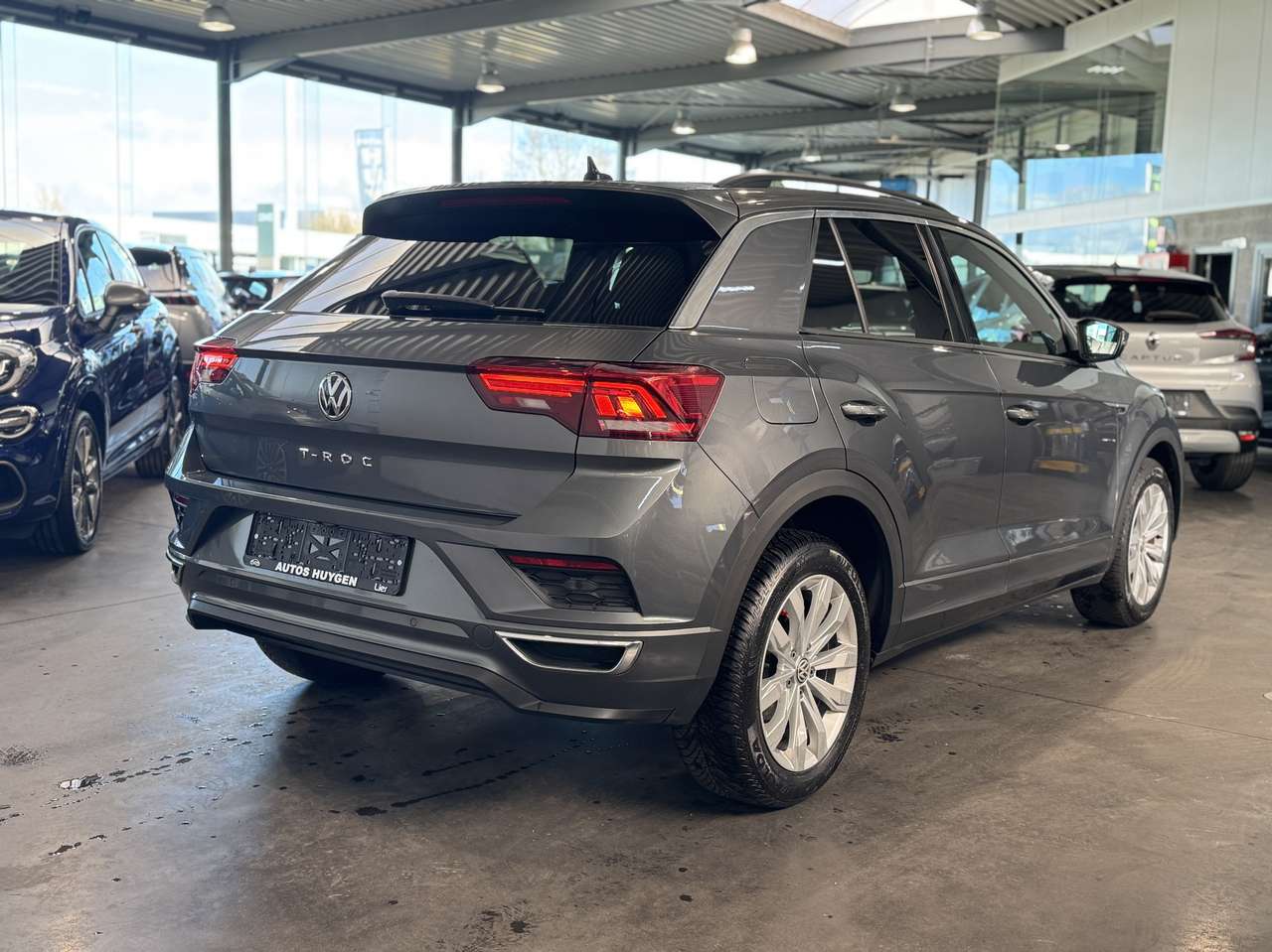 Volkswagen T-Roc 1.5 TSI R-Line DSG/Automaat — foto 3 van 17