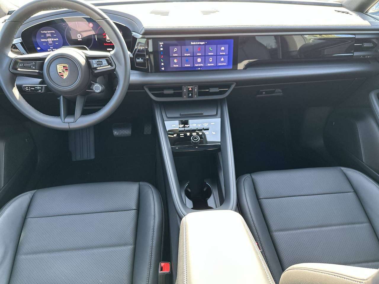 Porsche Macan ELECTRIC Trekhaak Pano Dak 22" RS Spyder  Bose Sportdesignpakket — foto 11 van 19