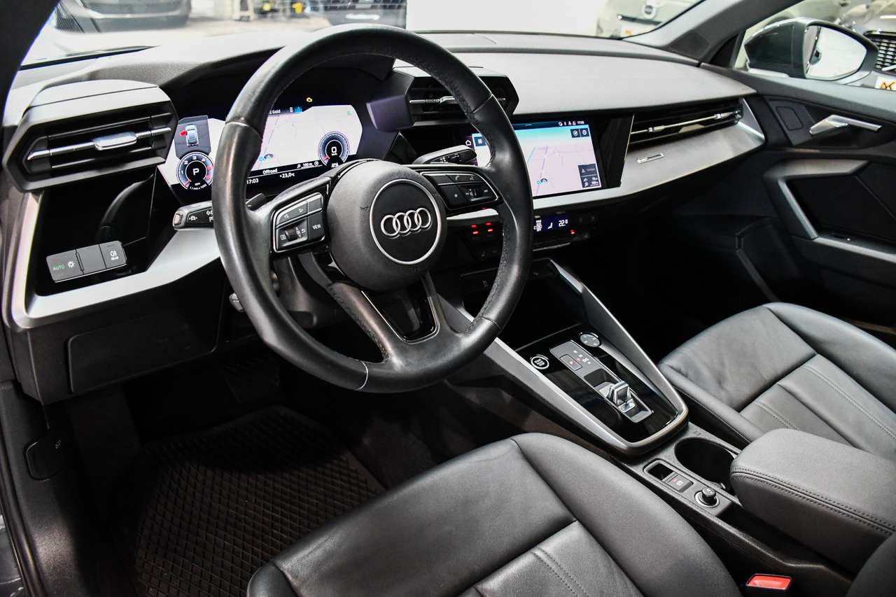 Audi A3 A3 Business Automaat - LEDER / NAVI / SMARTLINK — foto 6 van 18