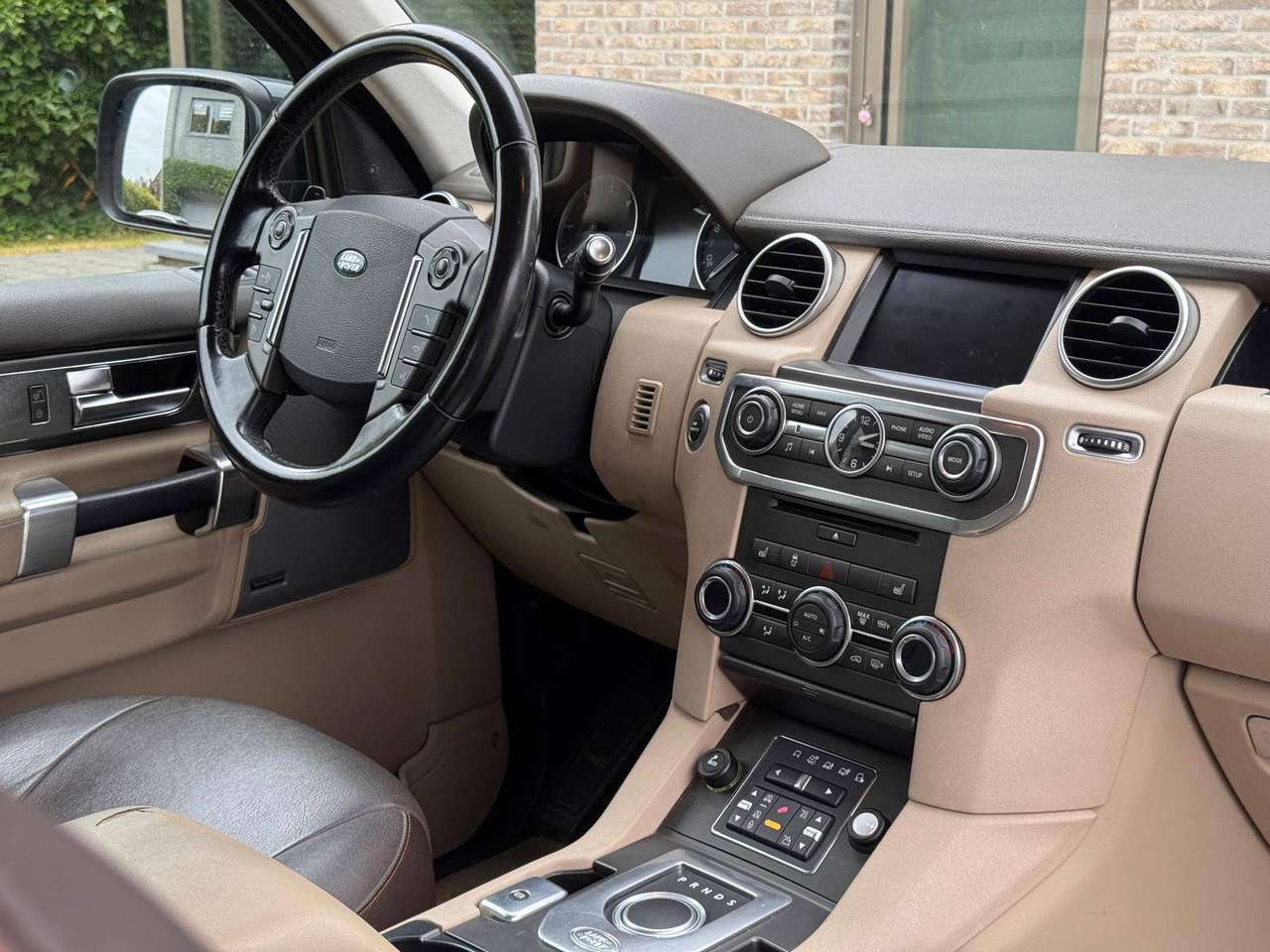 Land Rover Discovery Discovery 3.0 SDV6 SE — foto 6 van 13