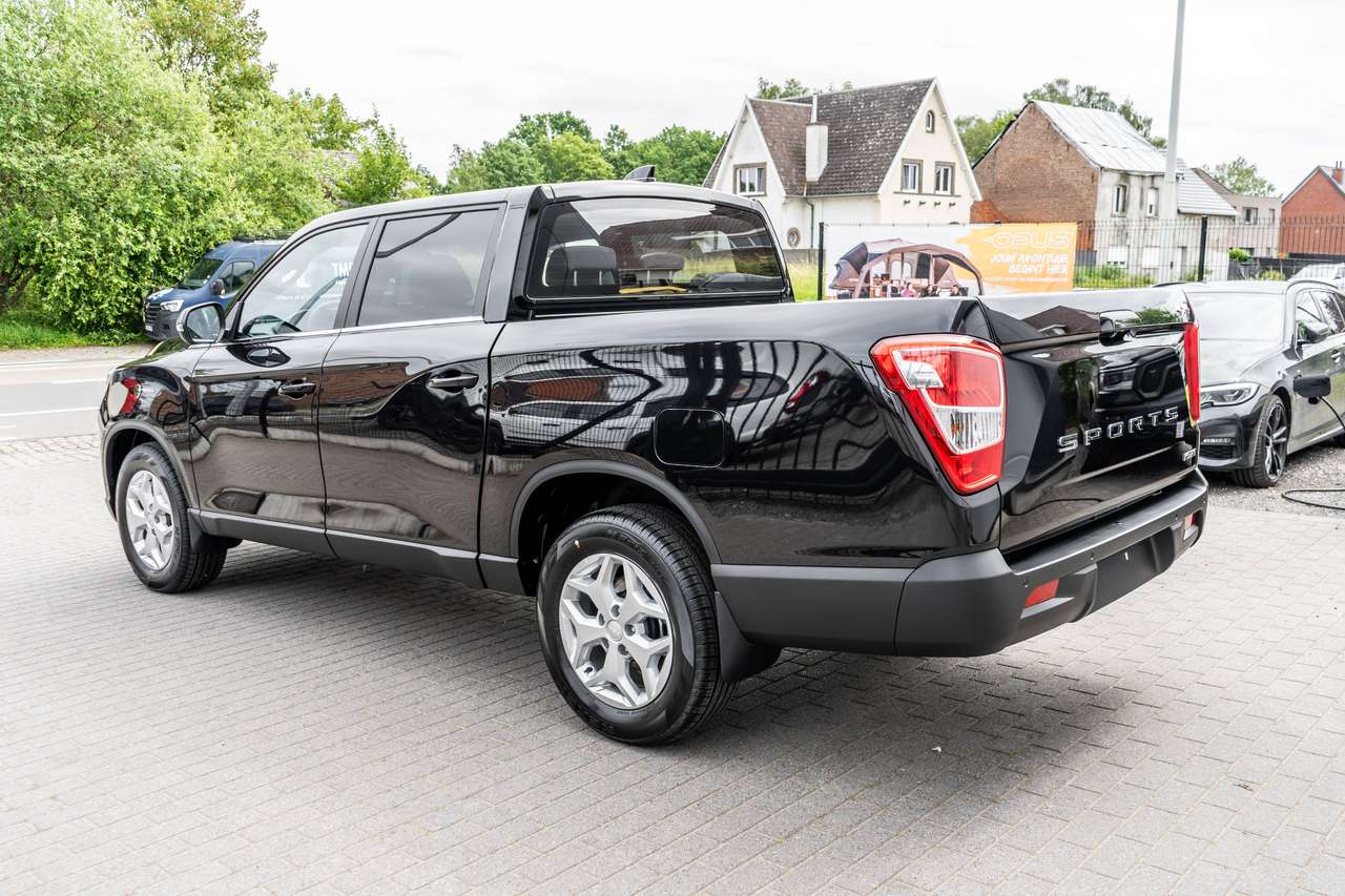 KGM Musso Grand 2.2D 4X4 Style - Automaat - 30.500ex — foto 6 van 19