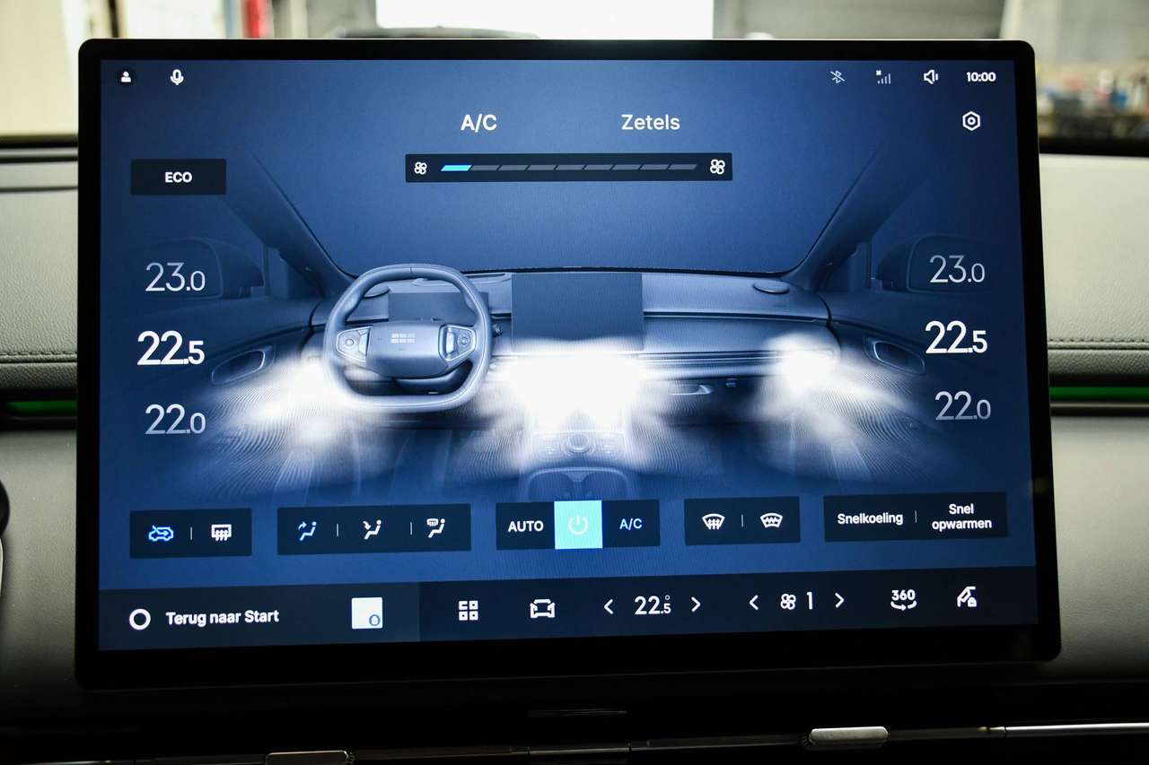 Geely Starray EM-i Max+ 136km NIEUW - NAVIGATIE / OPEN PANO-DAK / LEDER / CAMERA / ACC / BLIS / PDC — foto 15 van 22
