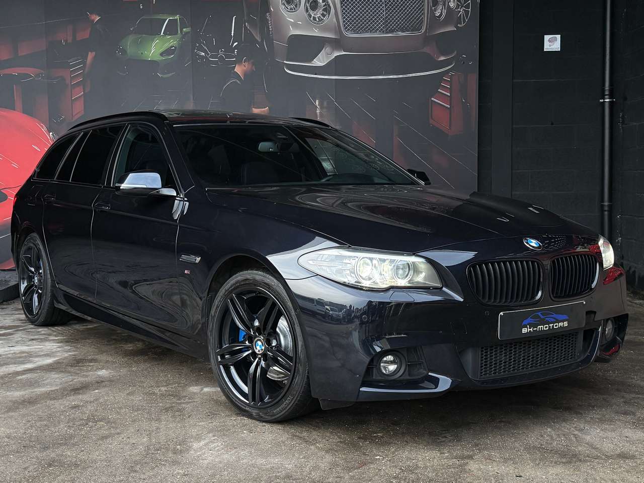 BMW 520 Touring 520 dXA M Sport Pakket XDRIVE — foto 3 van 25