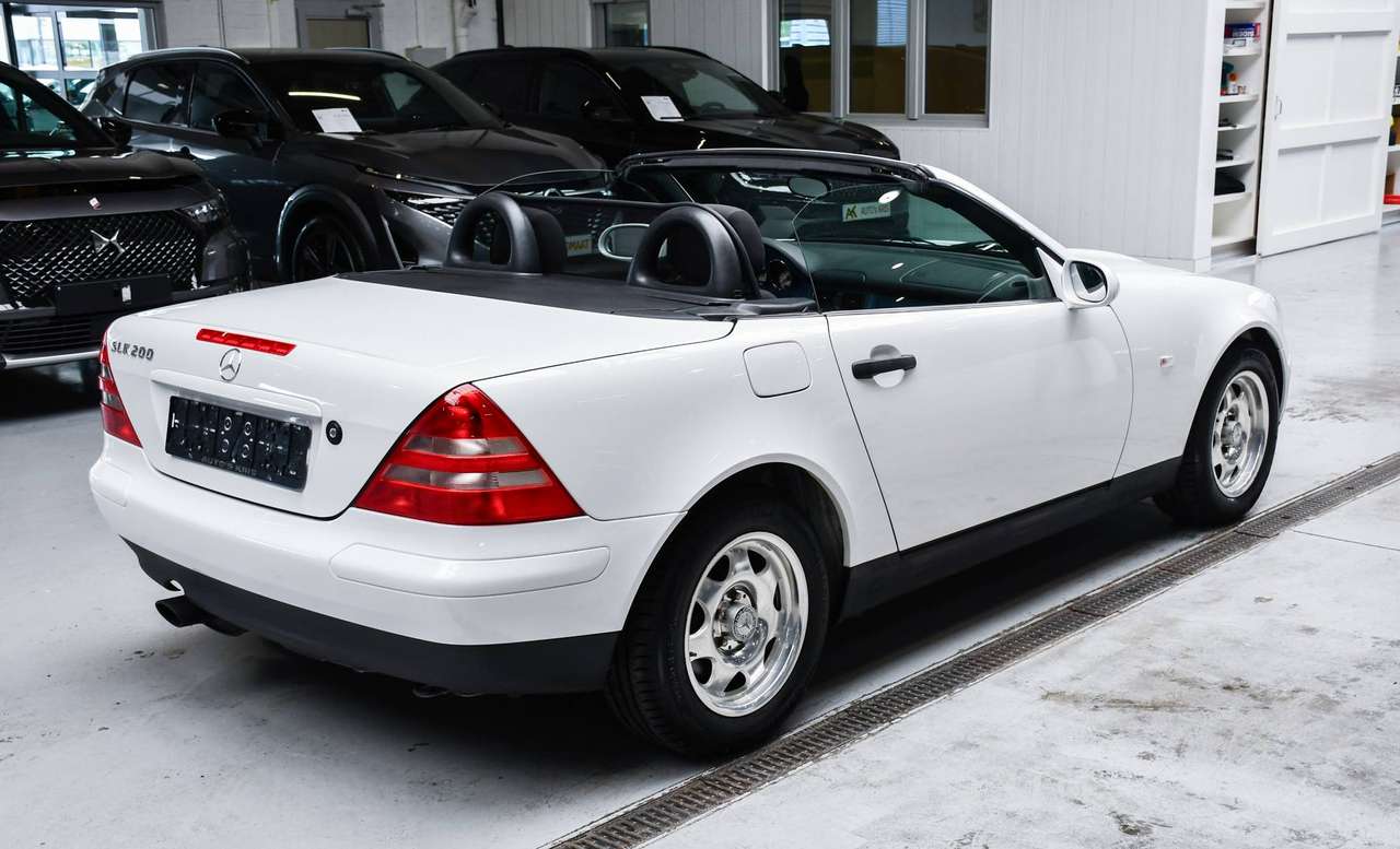 Mercedes-Benz SLK 200 SLK 200 Cabriolet Automaat — foto 3 van 18